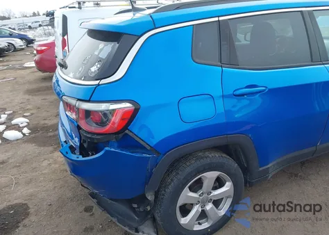 2019 Jeep Compass Latitude 4X4 из США, поврежденный, VIN 3C4NJDBB4KT792569